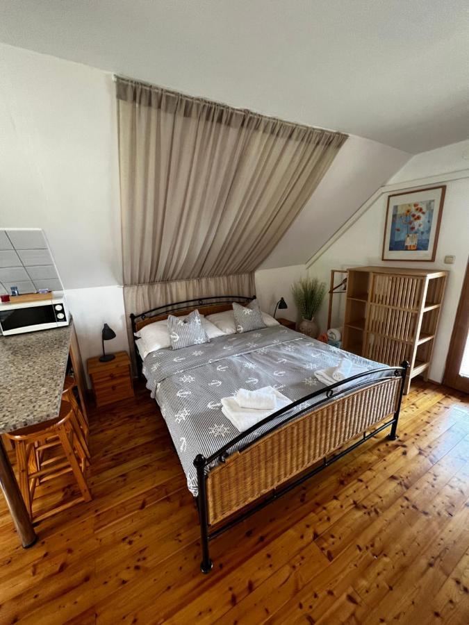 Szoloskert Studio Apartman Ábrahámhegy Zewnętrze zdjęcie